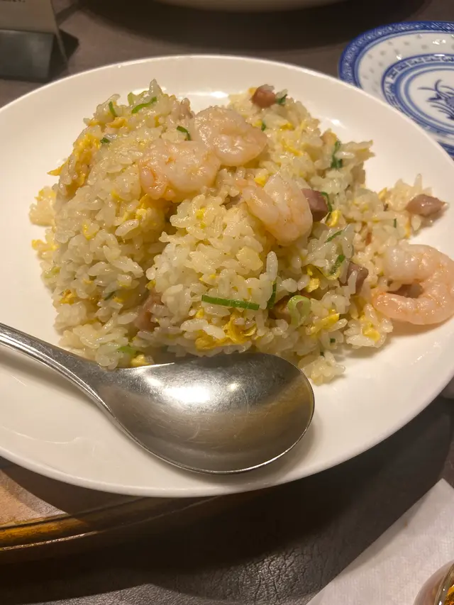 群愛飯店 本店
