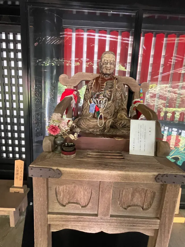 宝厳寺唐門（国宝）