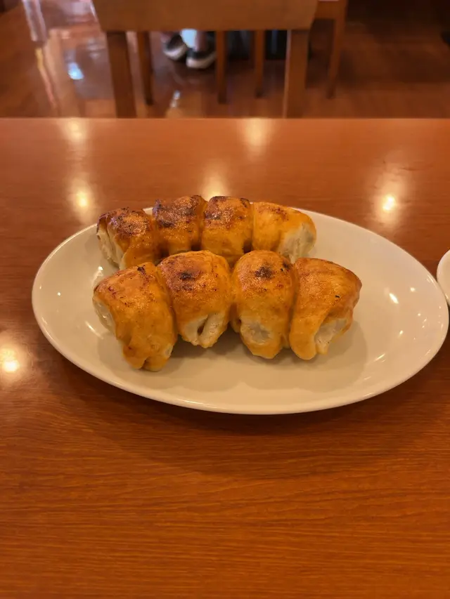 ホワイト餃子 植田餃子店