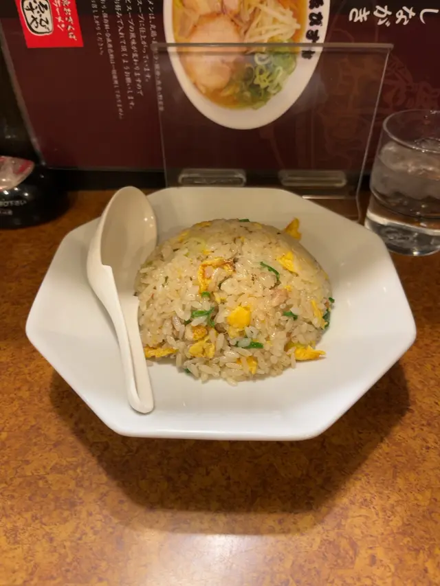 東京おぎくぼラーメンゑびすや 四日市本店