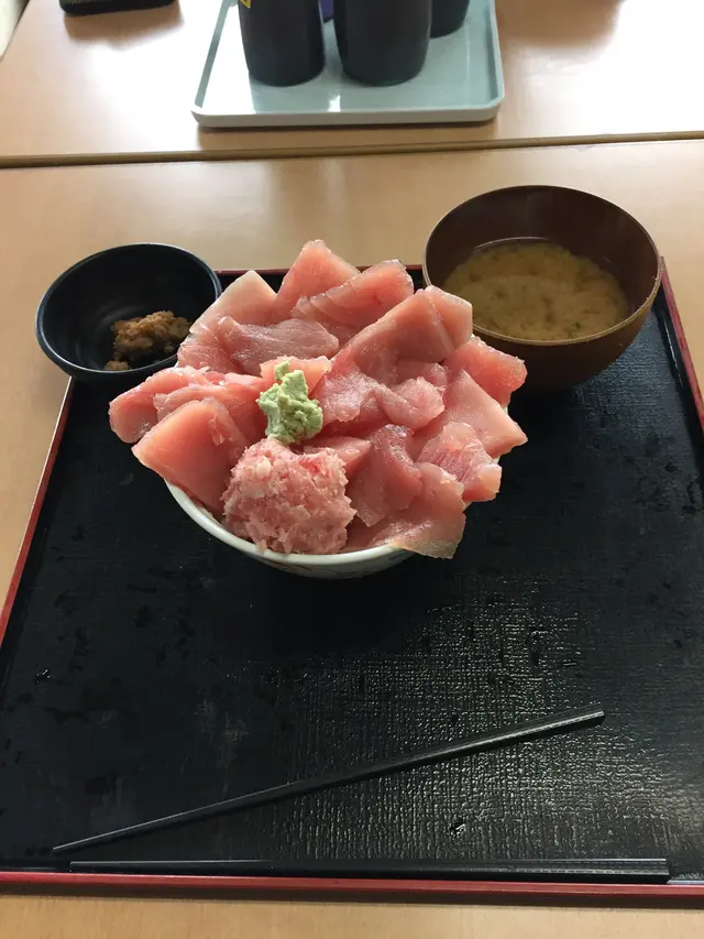 大遠会館 マグロレストラン