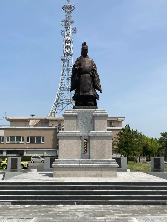 鍋島直正公銅像