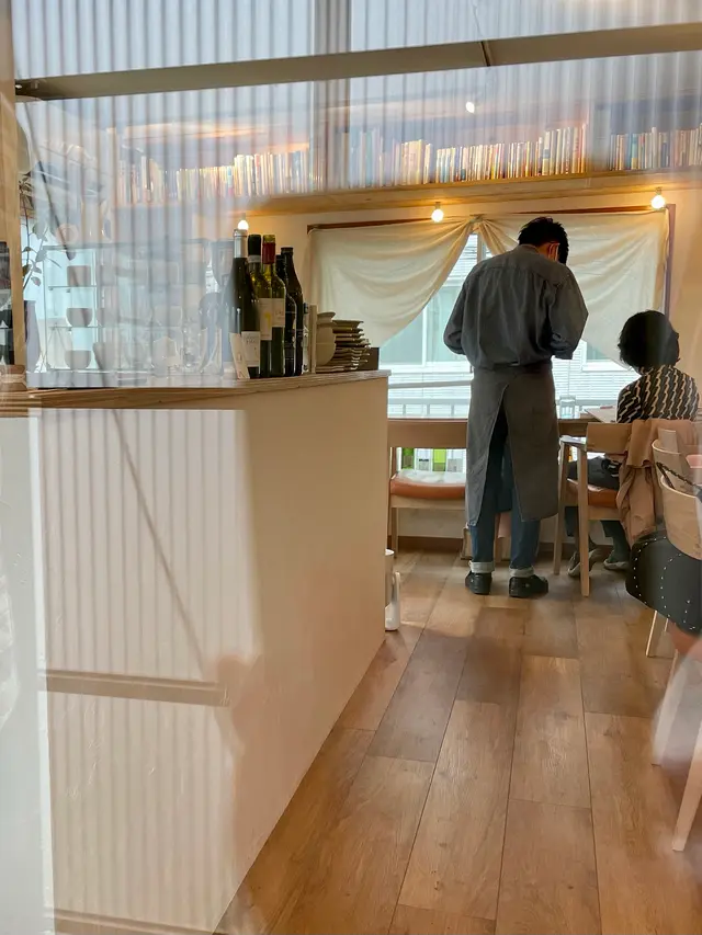 本と玄米カレー ヨスカ