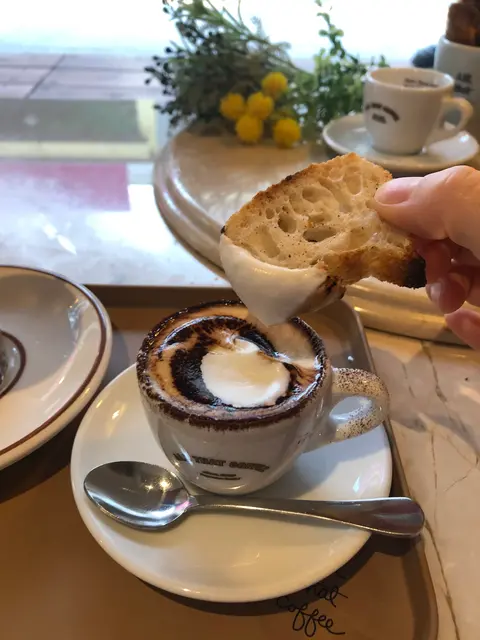 ALL THAT COFFEE フォレスト店（올댓커피 포레스트점）
