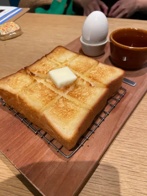 天然酵母の食パン専門店つばめパン＆Milk 名駅店
