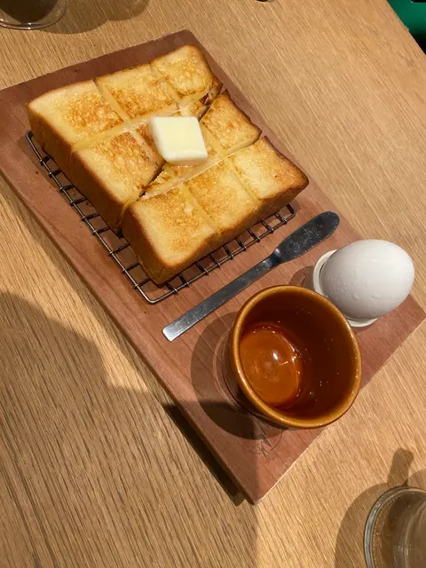 天然酵母の食パン専門店つばめパン＆Milk 名駅店