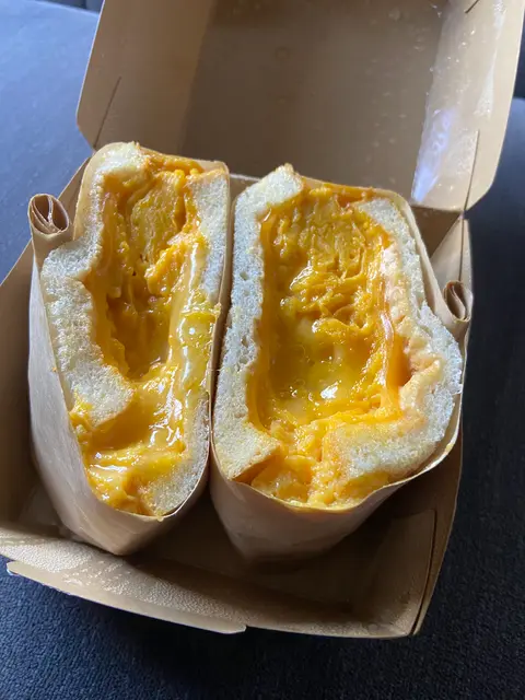 天然酵母の食パン専門店つばめパン＆Milk 名駅店