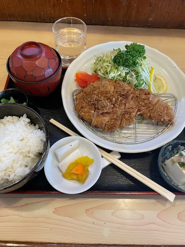 とんかつ こばやし亭