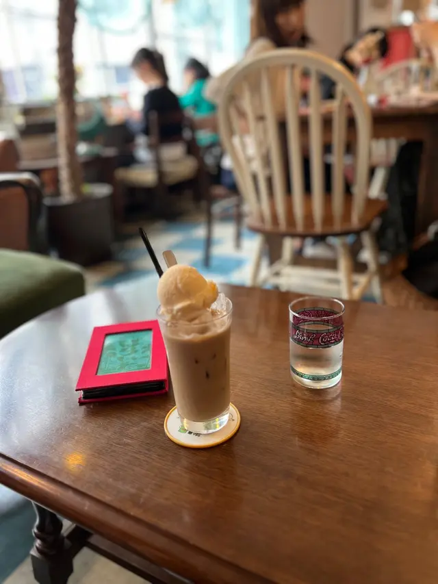 天国喫茶ぱらいそ