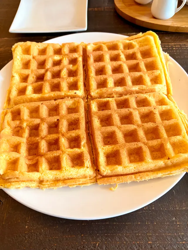 ギャラリーカフェ BlueBee