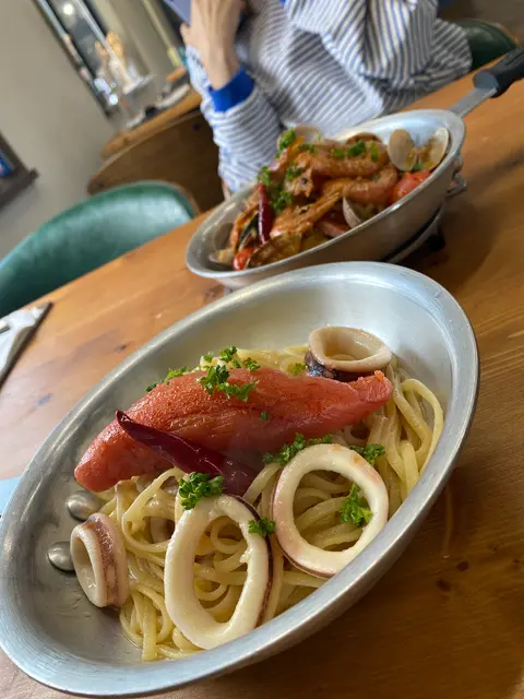 イームズ（EAMES 生パスタとパンケーキとコーヒーと）