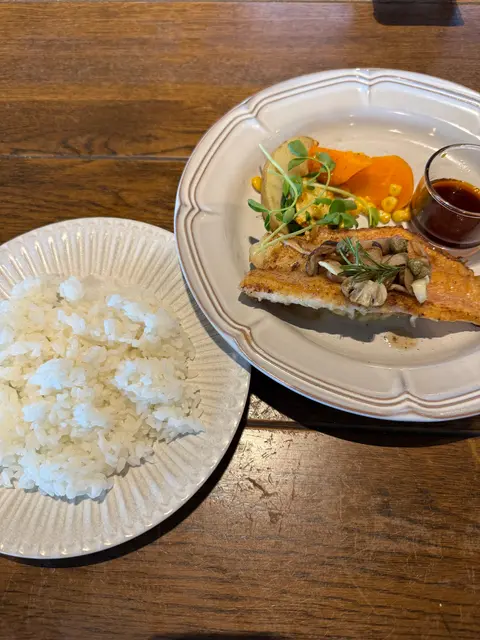 fumotto DINING（フモット ダイニング）