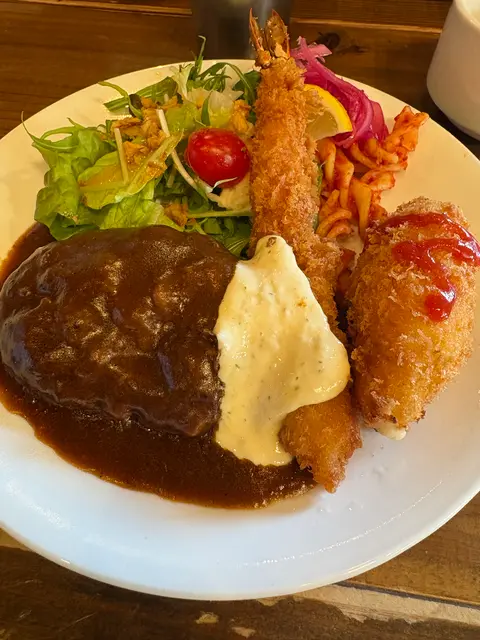 洋食 むーしゃむーしゃ