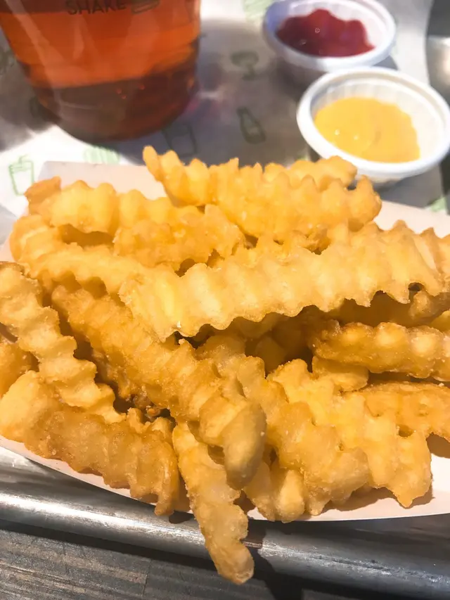 SHAKE SHACK（シェイクシャック） 東京国際フォーラム店