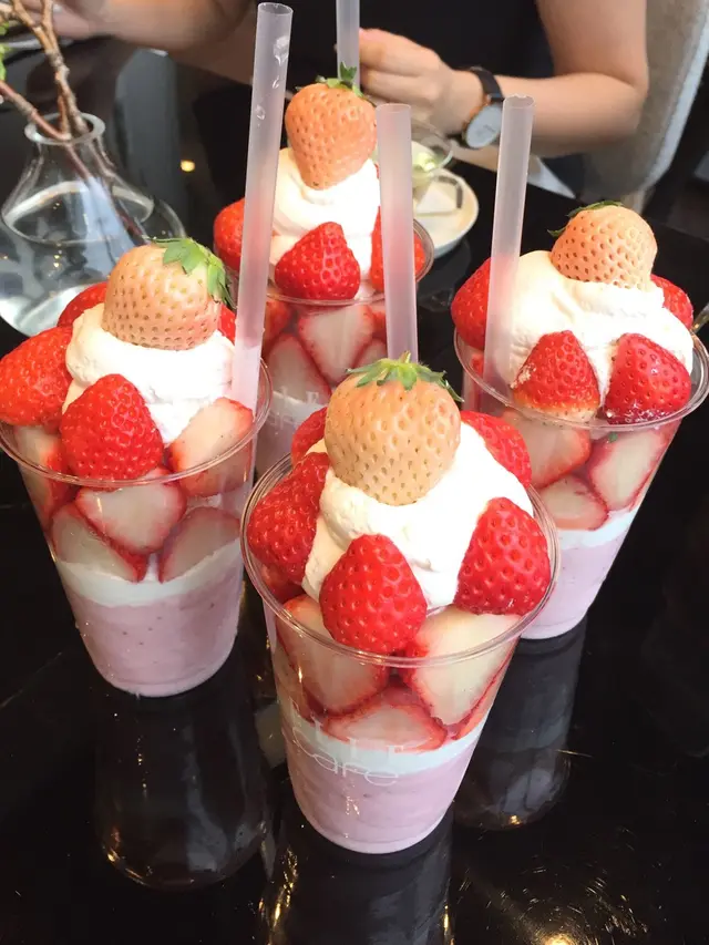 【閉業】ELLE cafe AOYAMA エルカフェ青山