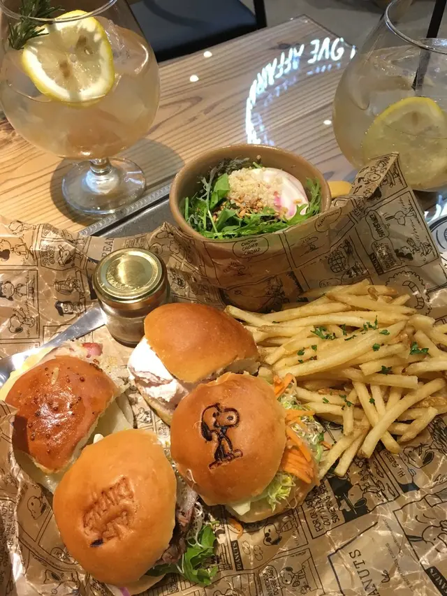 【閉業】PEANUTS Cafe（ピーナッツ カフェ）