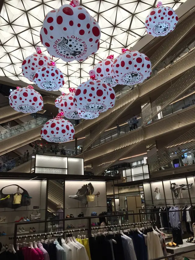 ギンザ シックス（GINZA SIX）