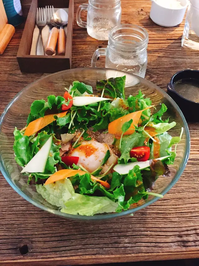 the Flower Apartment