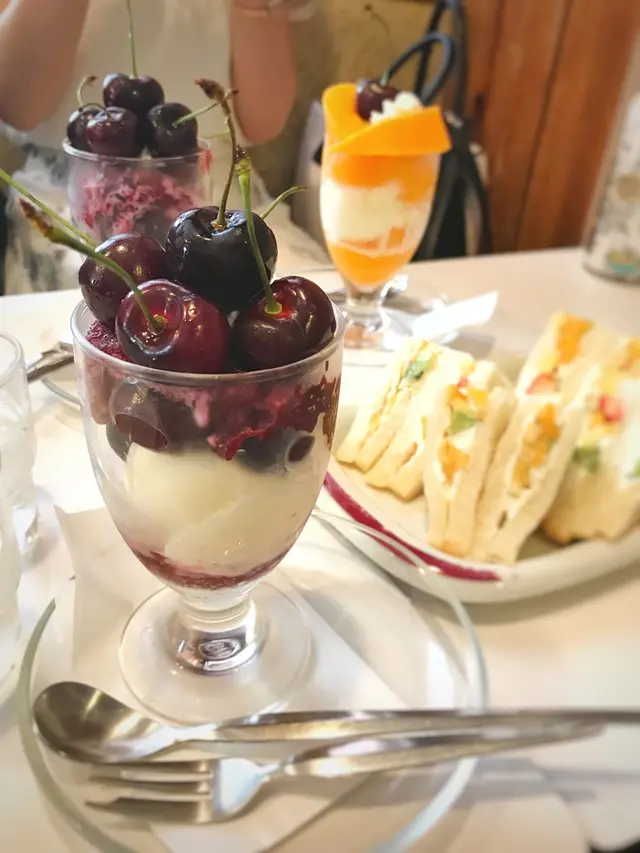 フルーツパーラーフクナガ