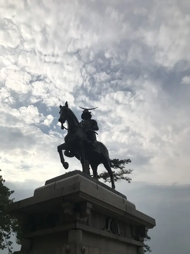 仙台城跡（青葉城本丸会館）