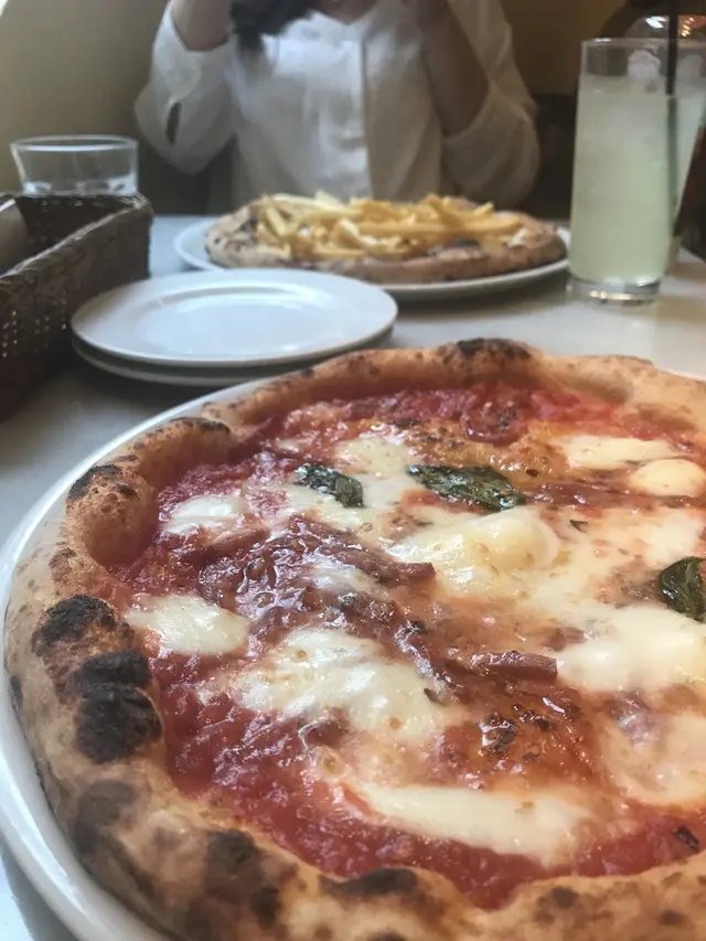 Pizzeria GG (ピッツェリア GG)