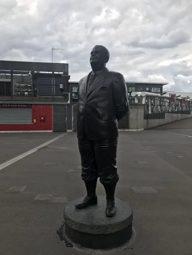 エミレーツ・スタジアム