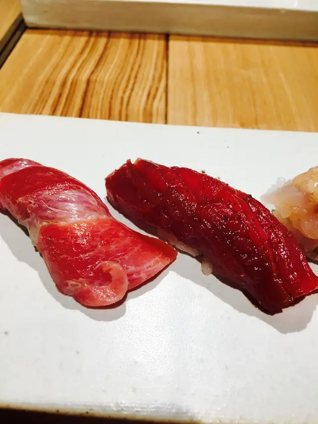 金のダイニング 鮪金