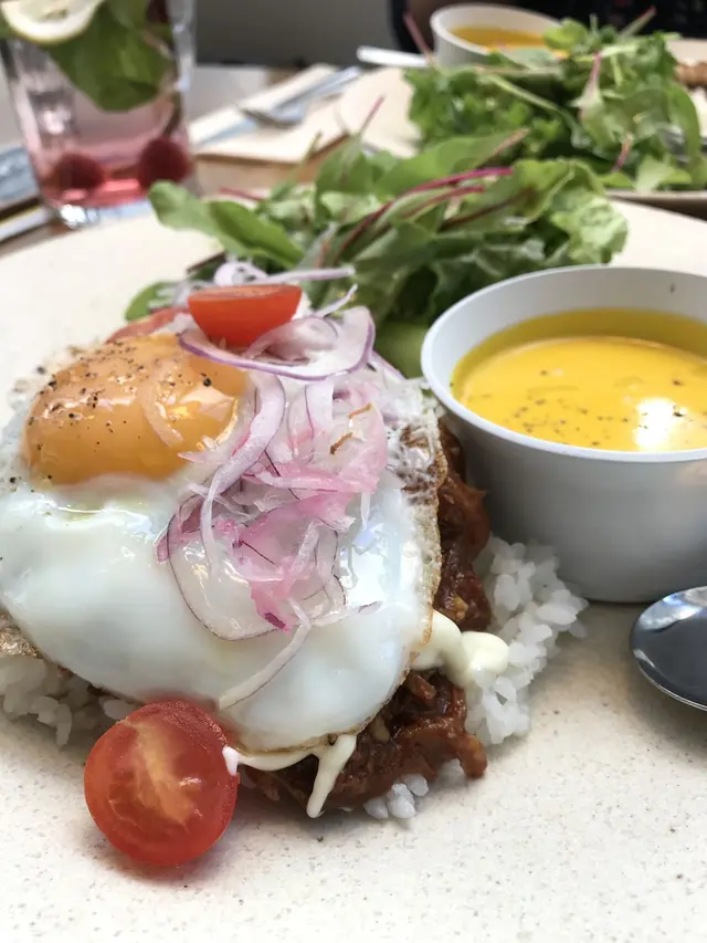 METoA Cafe ＆ Kitchen（旧店名：Me's Cafe & Kitchen）