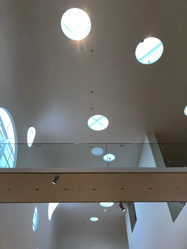 横須賀美術館