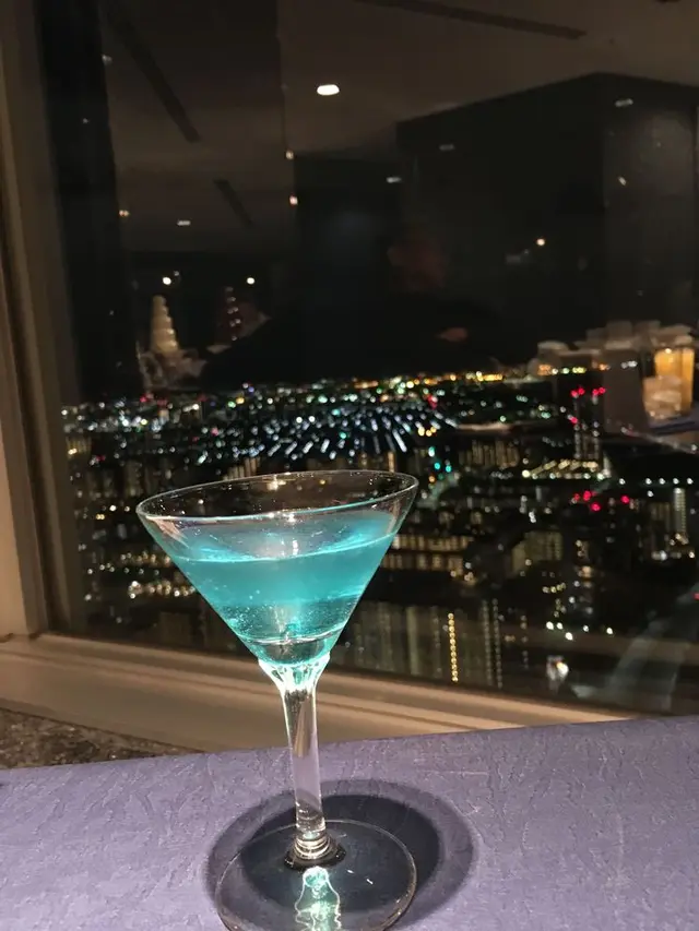 ダイニング＆バー スカイクルーズ マクハリ