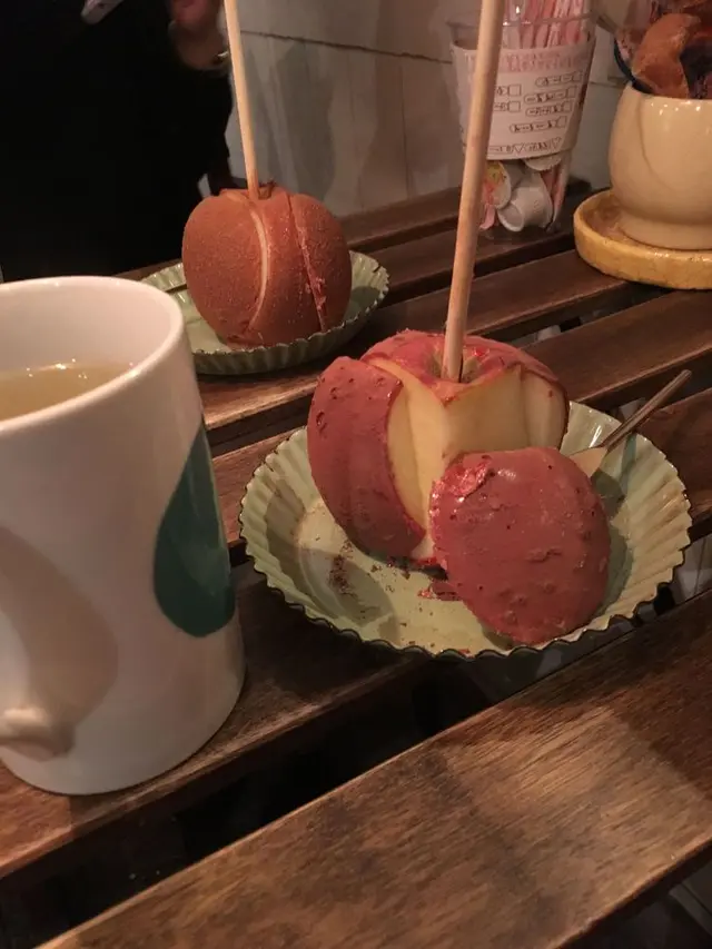 りんご飴専門店ポムダムールトーキョー