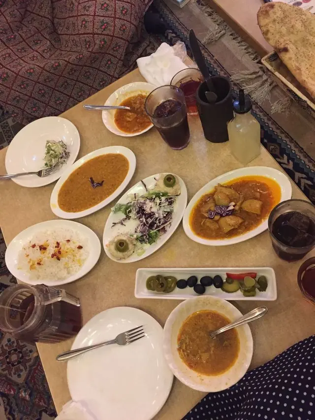 ザクロレストラン