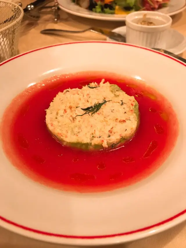 パリのワイン食堂