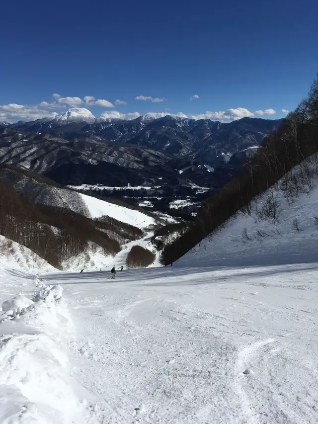 ホワイトワールド尾瀬岩鞍
