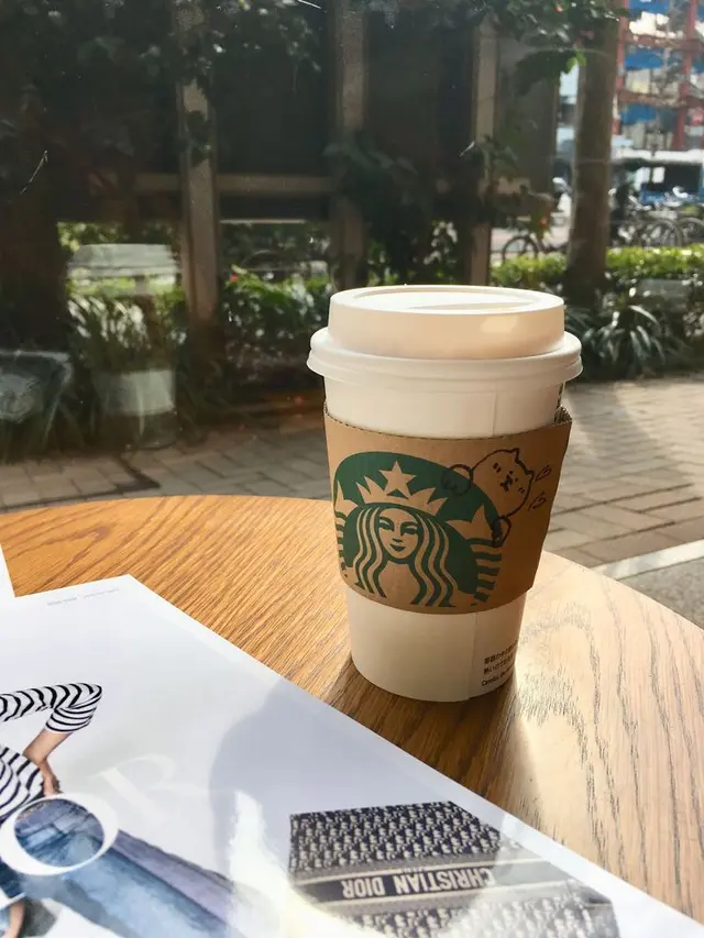 スターバックスコーヒー TSUTAYA神谷町駅前店（STARBUCKS COFFEE）
