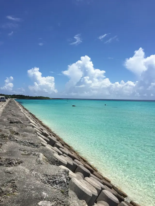 下地島空港RW17エンド横のビーチ