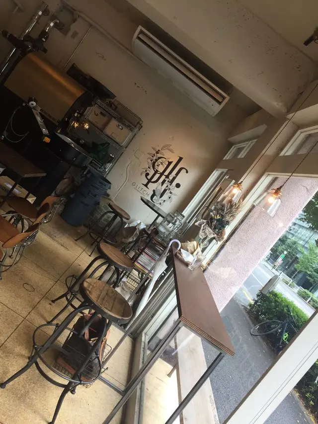 グリッチコーヒー&ロースターズ（GLITCH COFFEE&ROASTERS）