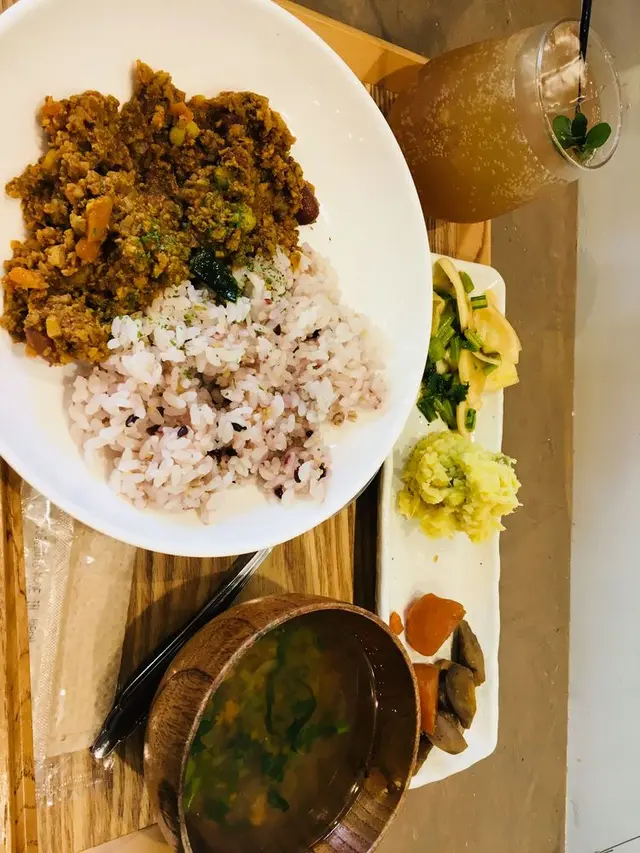 tiny peace kitchen