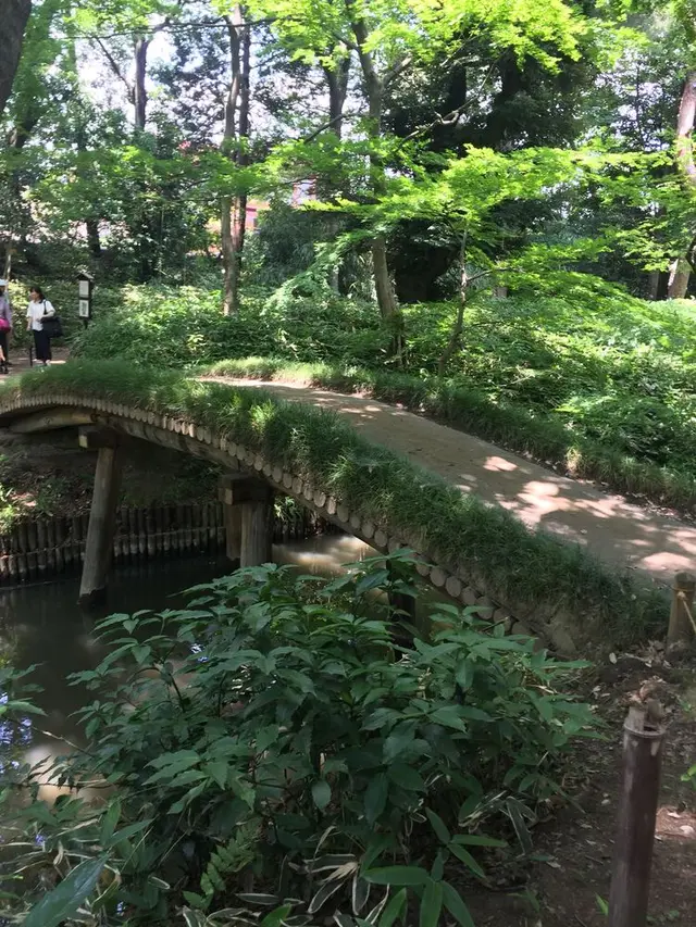 六義園