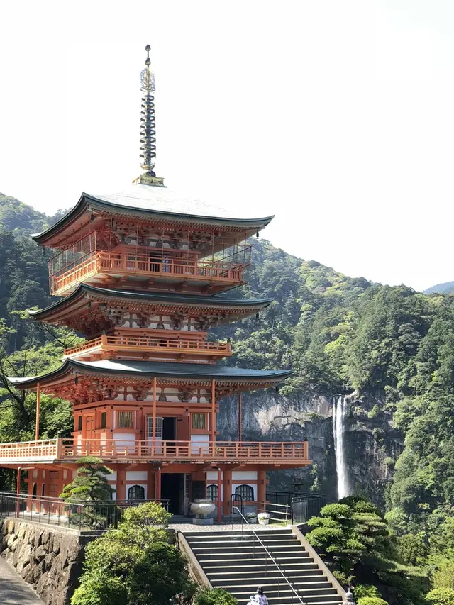 那智大社 青岸渡寺 参道入口 熊野古道