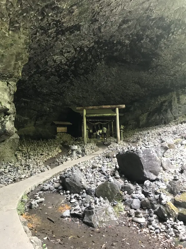 天安河原