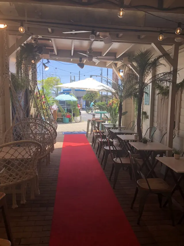 アロハビーチカフェ Aloha Beach Cafe