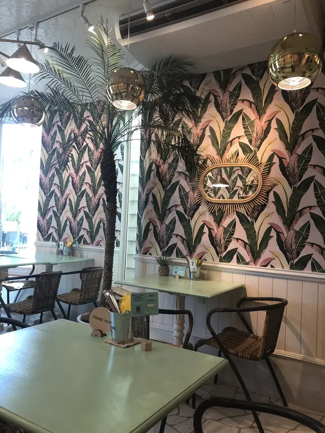 アロハビーチカフェ Aloha Beach Cafe