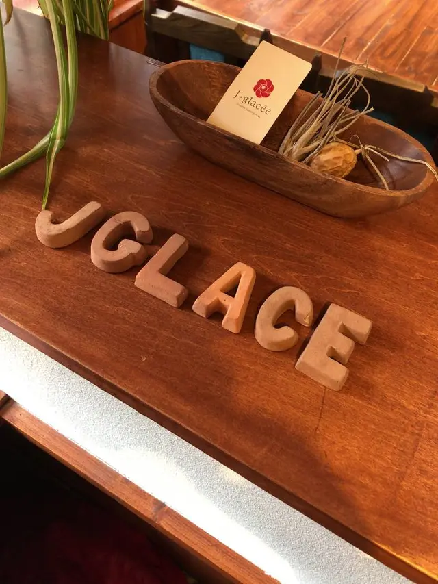 J・glacee（ジェイグラッセ）