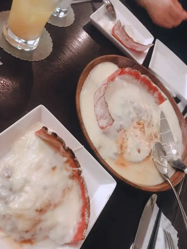 MEAT & CHEESE ARK 新宿東口駅前店