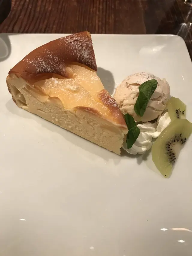 BLUE BOOKS cafe 自由が丘