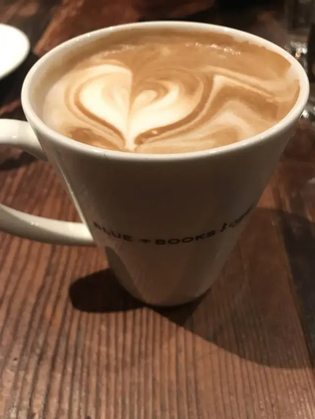 BLUE BOOKS cafe 自由が丘