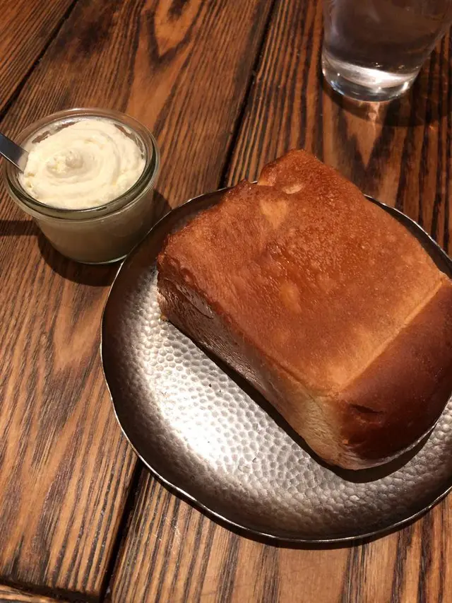 RACINES Boulangerie＆Bistro（ラシーヌブーランジェリアンドビストロ）