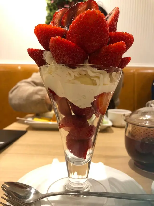 【閉業】果実園リーベル 新宿店