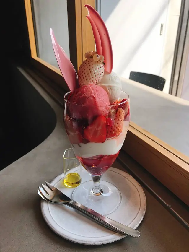 パティスリィ アサコ イワヤナギ（ PÂTISSERIE ASAKO IWAYANAGI）